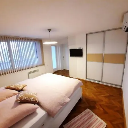 Galerija Apartamento *